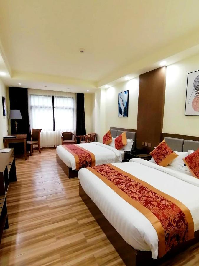 Hotel Tugos Багио Экстерьер фото